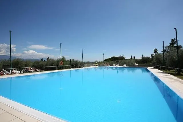 Zweizimmerwohnung In Villaggio Sanghen مانربا ديل جاردا 0*,