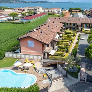 Di Garda A 300m - House In Manerba Manerba del Garda
