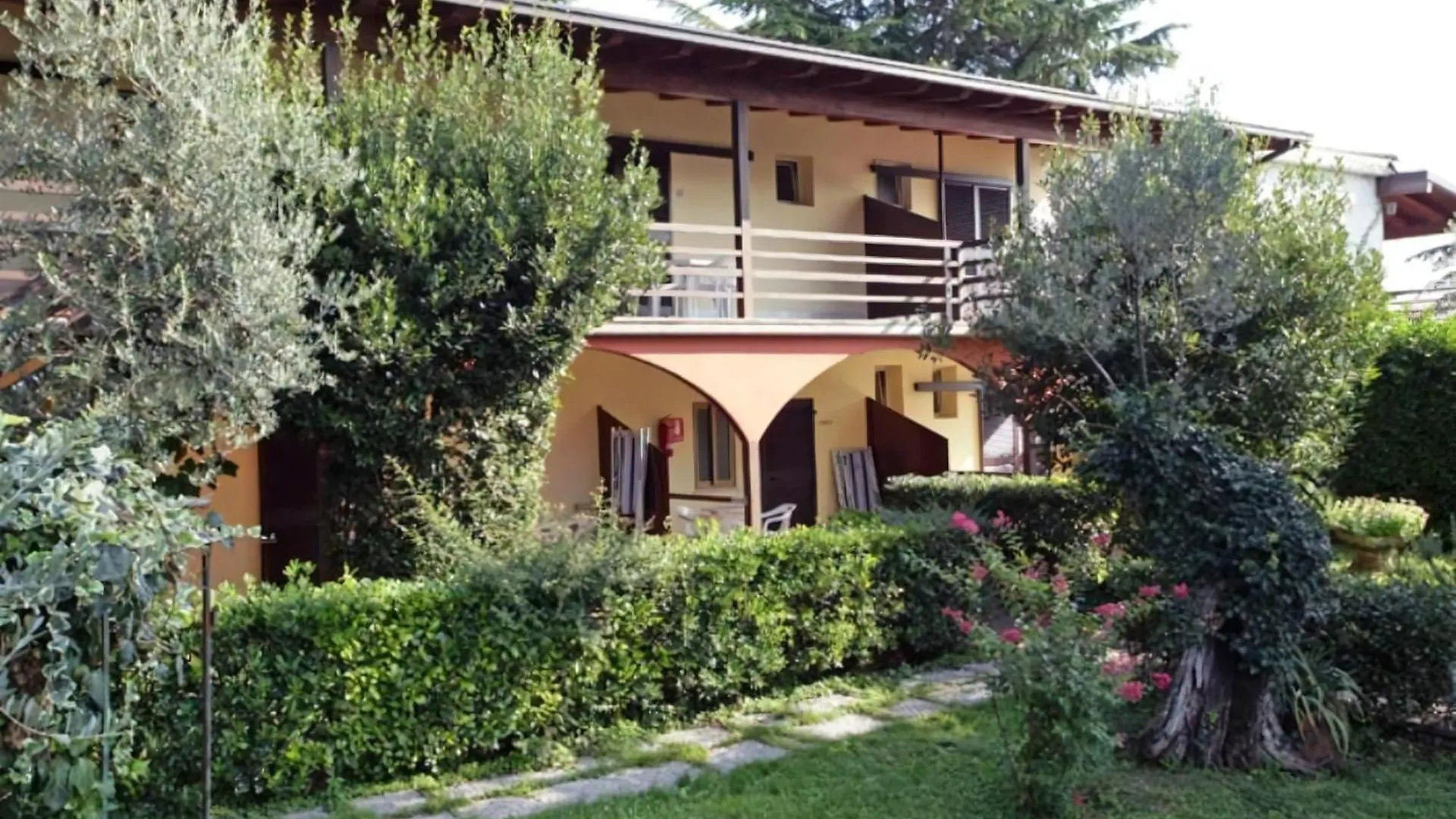 Apartment Zweizimmerwohnung In Villaggio Sanghen Manerba del Garda